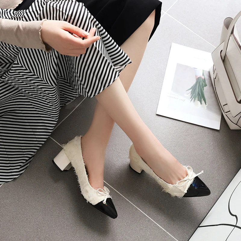 Туфли женские серые на толстом высоком каблуке заостренный носок бант замша