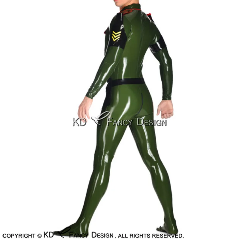 Сексуальный латексный костюм в стиле милитари с повязками и ремнем резиновый