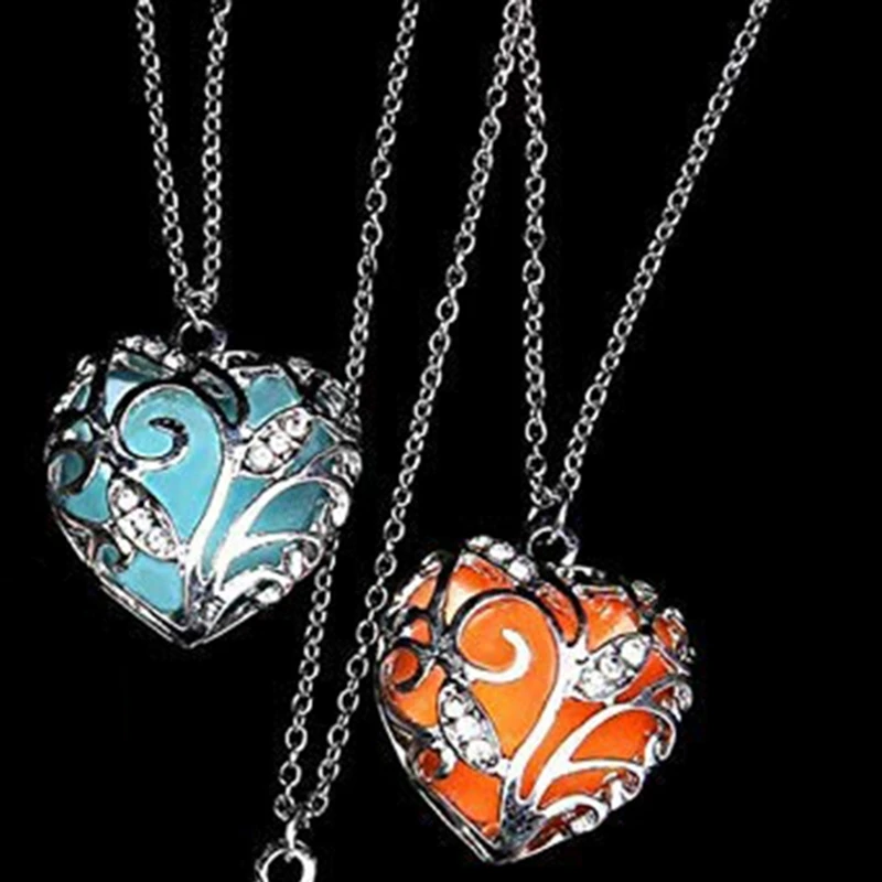 2Pcs Glow in Dark Women Necklace Hollow Out Heart Crystal Pendant Luminous Necklaces (Blue+Orange) | Украшения и аксессуары
