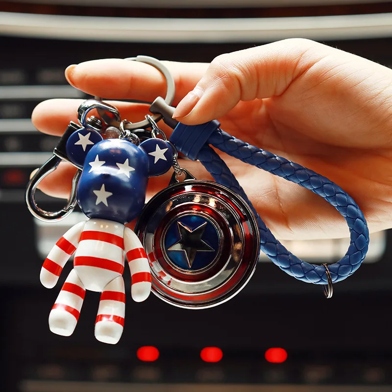 

WANGAAIYAO2021 new couple metal key chain cartoon character shield car bag ornament holiday fashion fashion jewelry key chain ho