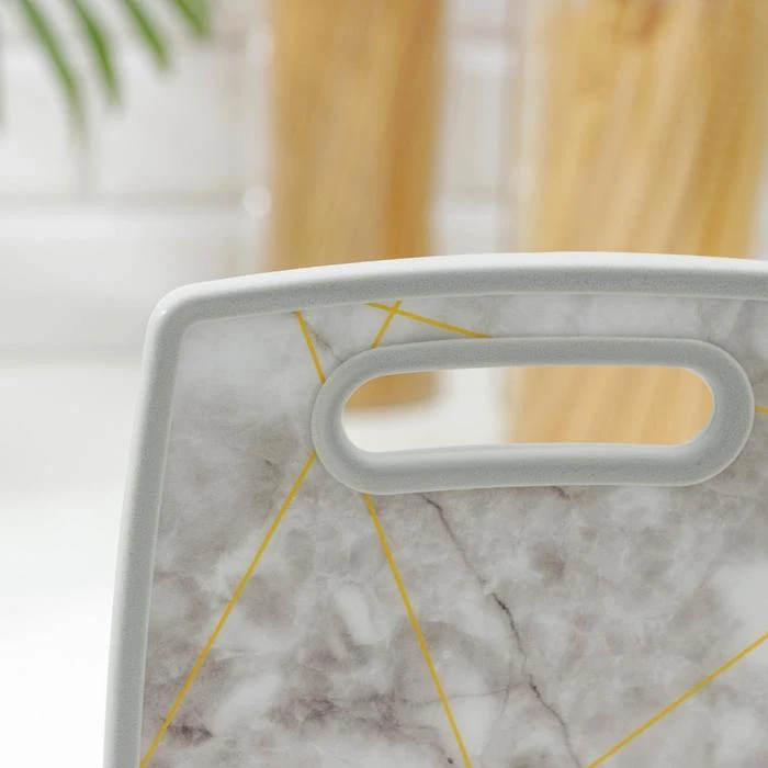 Доска разделочная прямоугольная Доляна Мрамор и золото 30х20 см | Дом сад