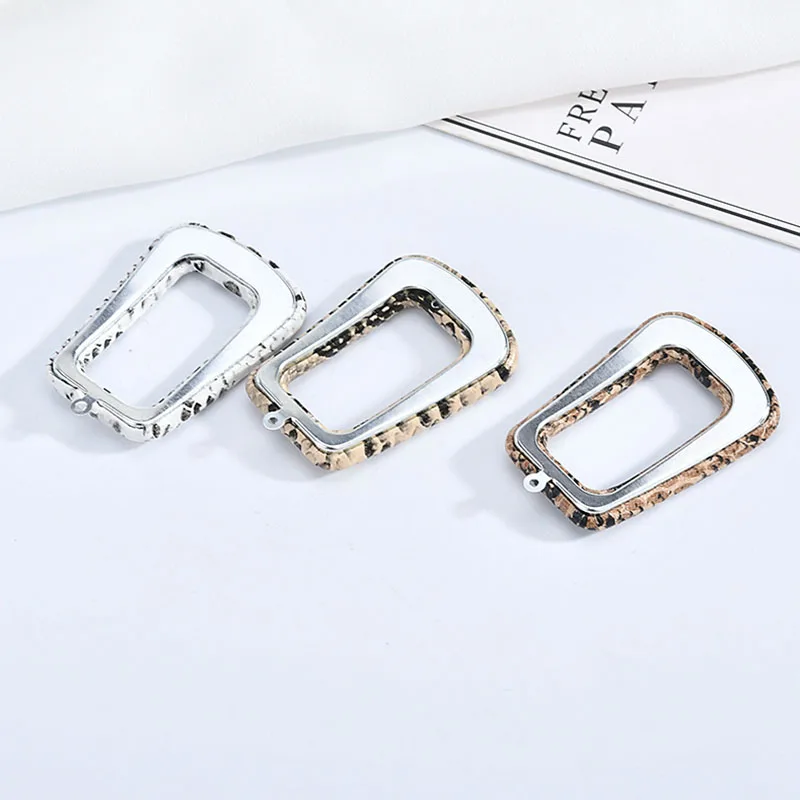 Pu wrapped cloth button imitation animal skin leopard snake trapezoid Ear Studs Earrings DIY accessories | Украшения и аксессуары