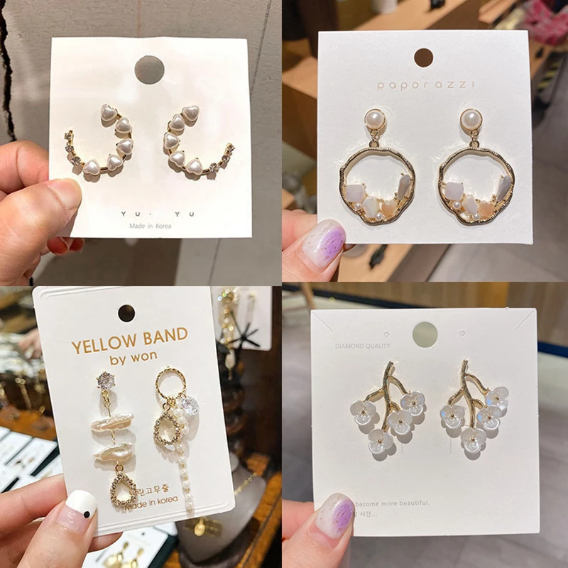 

Luxury Flower Pearls Stud Earrings for Women Asymmetric Zircon Women's Earring Wedding Jewelry 2020 Accessories Female YEA459