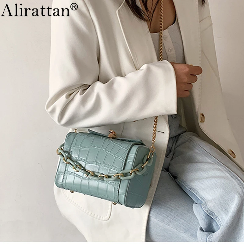 

Alirattan новая сумка через плечо из искусственной кожи с цепочкой для женщин 2021 модная сумка-мессенджер через плечо с крокодиловым узором брен...