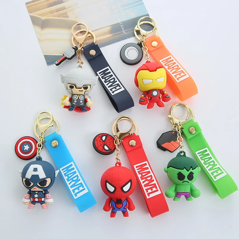 

Marvel Avengers Keychains Hulk Iron Man Spiderman Key Chain Keyrings Men Women Car Bag Pendant Cartoon Gifts Toys for Boy