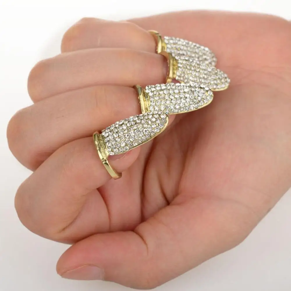 

Exquisite Ladies Display Nail Ring Alloy Mosaic Diamante Finger Jewelry