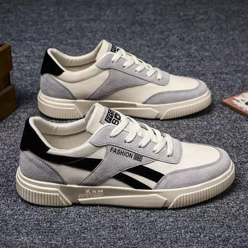 

New leisure fashion men's low top breathable sports board shoes European fashion men's shoes