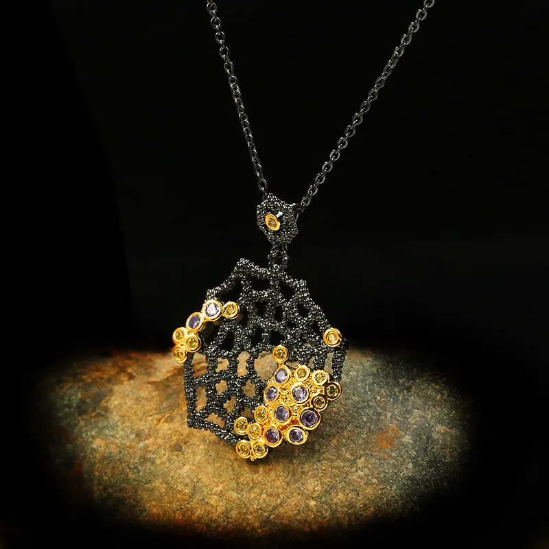 

Charm Female Purple Crystal Pendant Necklace Black Gold Chain Necklaces For Women Vintage Round Zircon Wedding Necklace