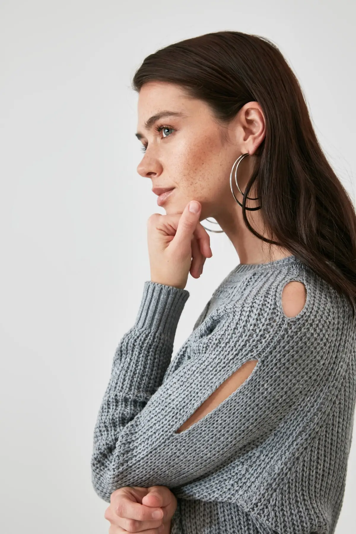 

Trendyol Cut Out Detail Knitwear Sweater TWOAW21KZ2902