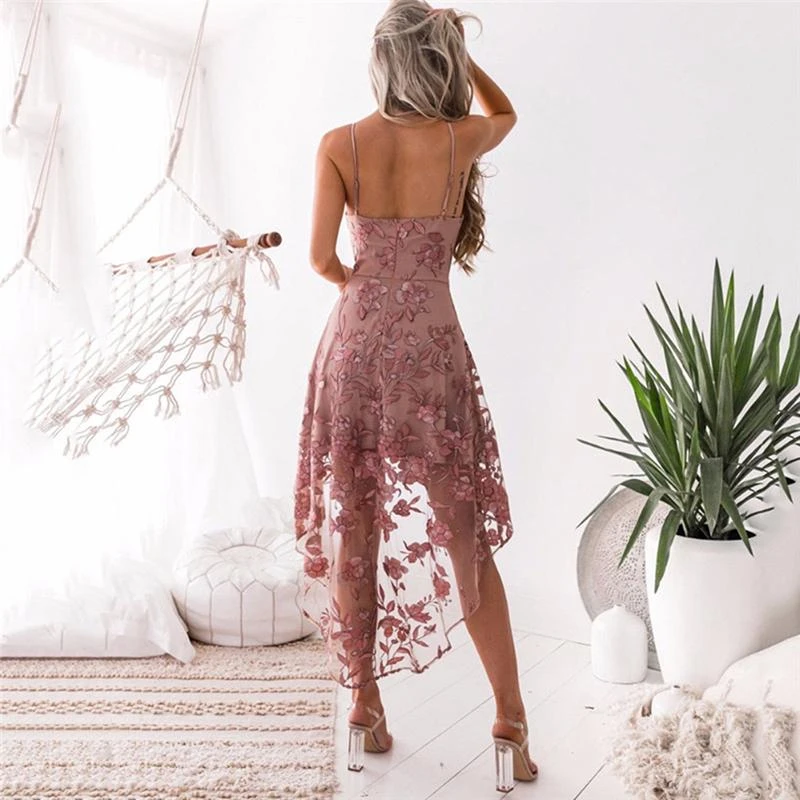 

Elegant Vintage Bohemian Beach Strapless Top Dresses Casual Flower Embroidery Dress V-Neck Elegant Lace Dress Women Party