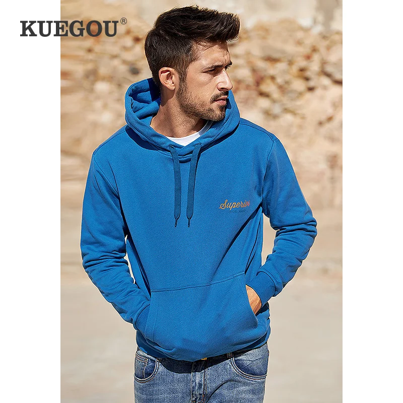

Hoodies & Sweatshirts