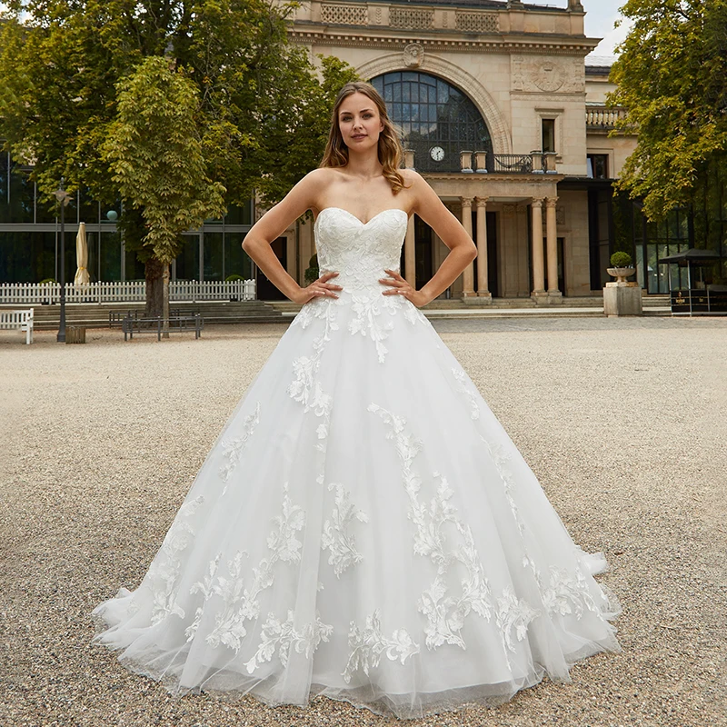

Woman Wedding Gown Sweep Train A Line Appliques Sweetheart Strapless Open Back Sleeveless Bridal Dress Custom Made
