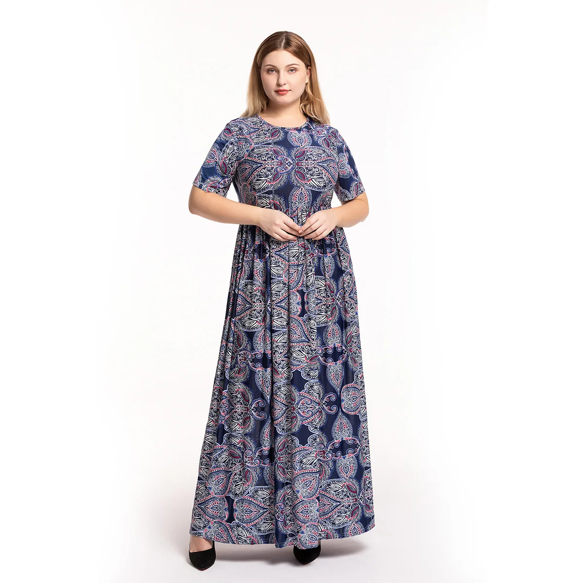 Женское пляжное платье в богемном стиле тонкое с круглым вырезом и короткими