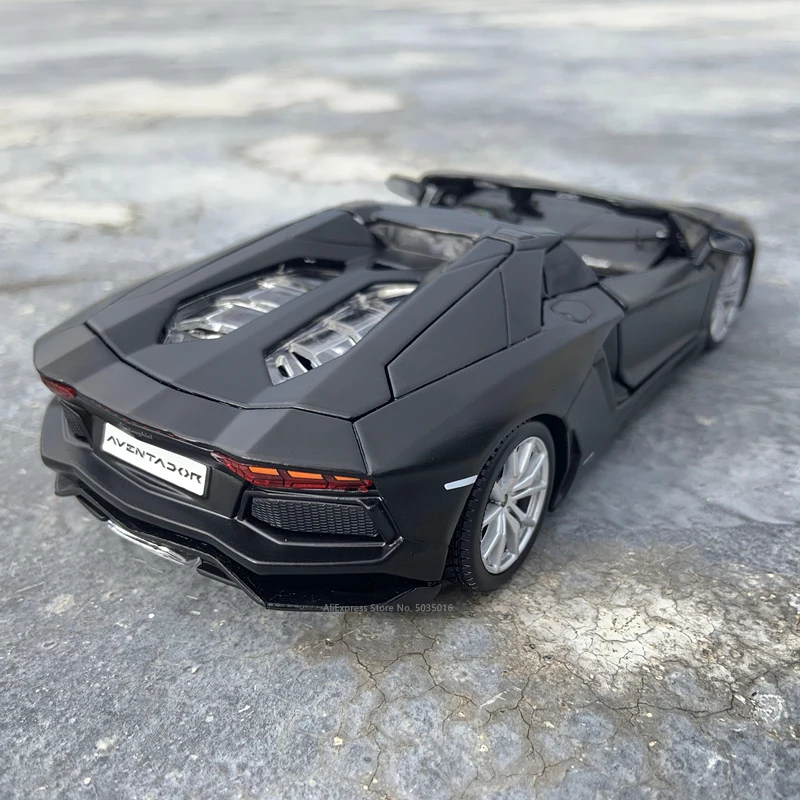 Maisto 1:24 Lamborghini LP700 4 спортивные моделирование брелок для автомобильных ключей