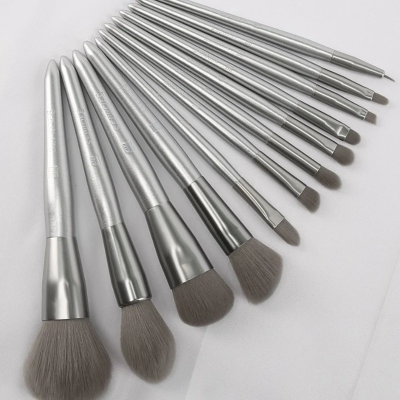 

12pcs Silver Snow Makeup Brush Set Beginner Eye Shadow Brush Makeup Tools