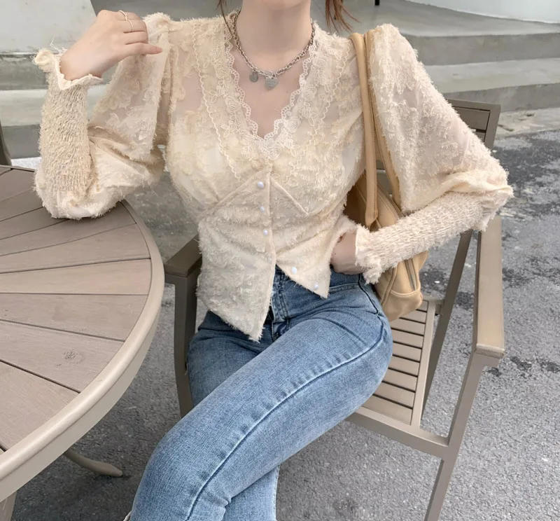 

Lace Bottomed Blouse Women's New Autumn 2021 Design Sense Of Style Long Sleeved Blouse With Short Blouse Forest