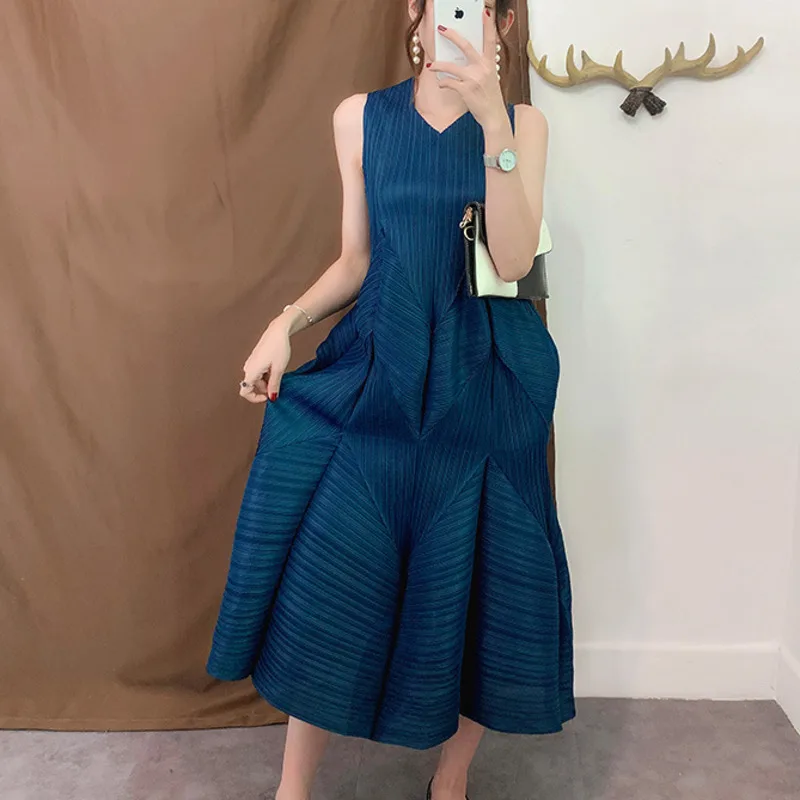 Платье LANMREM женское свободного кроя однотонное плиссированное платье-фонарик