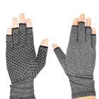 Мужские компрессионные перчатки для лечения остеоартрита