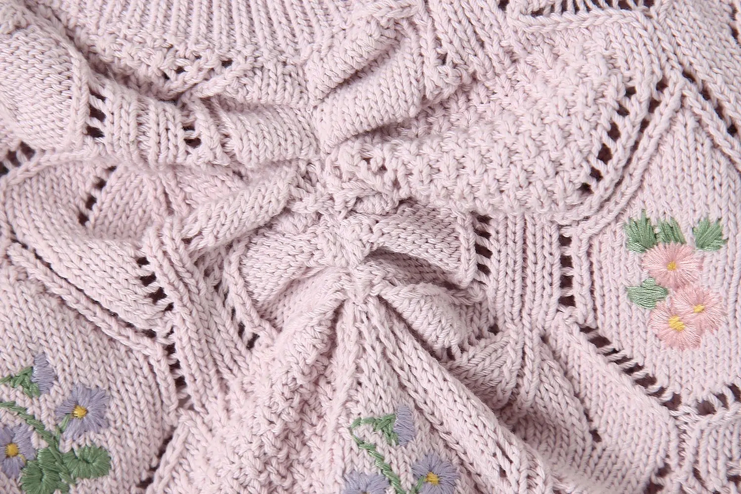 

Women Floral Embroidery Cropped Knitted Tank Tops Vintage Straps With Ruffles Female Camis Mujer 2021 Summer Fashion Streetwear