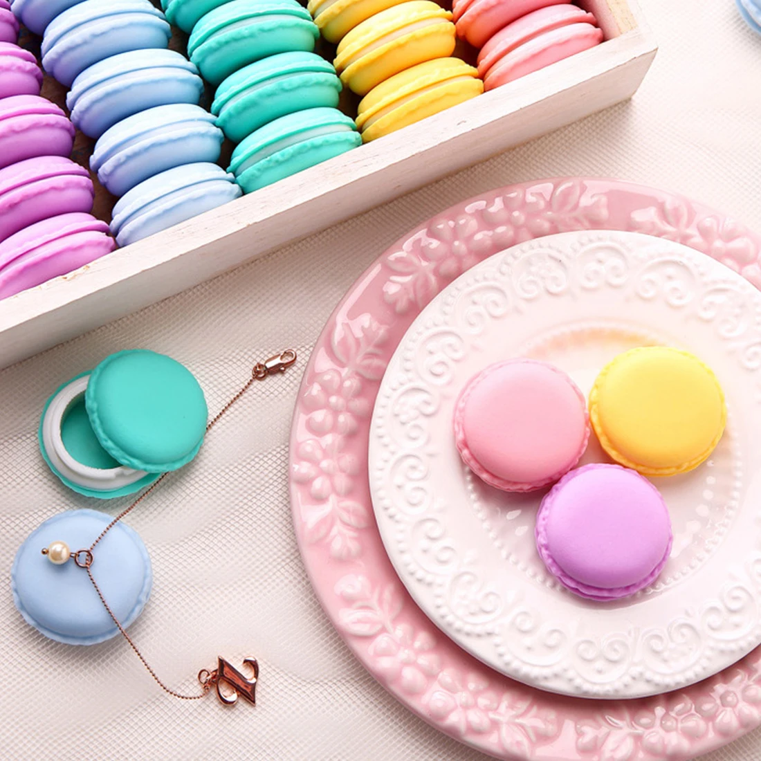 

1PC Portable Candy Color Mini Storage Boxes Gift Pill Carrying Case Headset Protection Box DIY Paper Board Storage Cosmetic Box