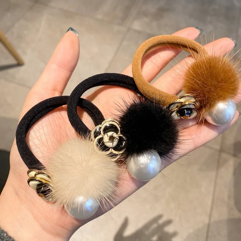 Женские резинки для волос черные белые с камелией цветами и жемчугом модные