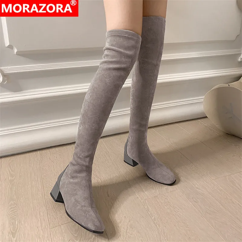 Женские сапоги выше колена MORAZORA черные однотонные на среднем каблуке с