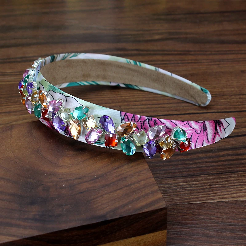 Богемные роскошные летние туфли украшенные разноцветными кристаллами повязка