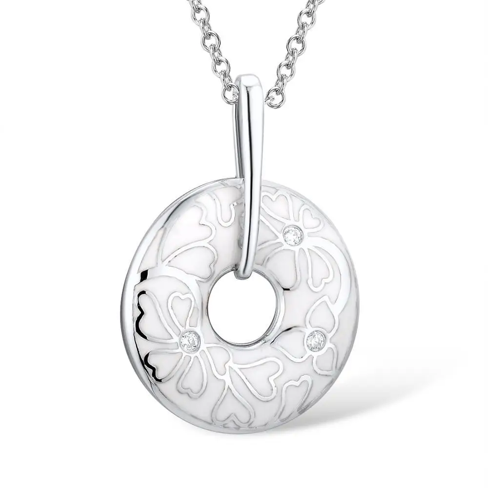 

Vintage Silver Charm Necklace for Women Elegant Flower Pattern White Enamel Circle Pendant Necklace with Chain Retro Jewelry