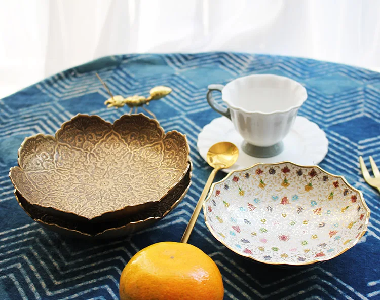 Латунь ручной работы чистая медь винтажная гравировка кружево тарелка для