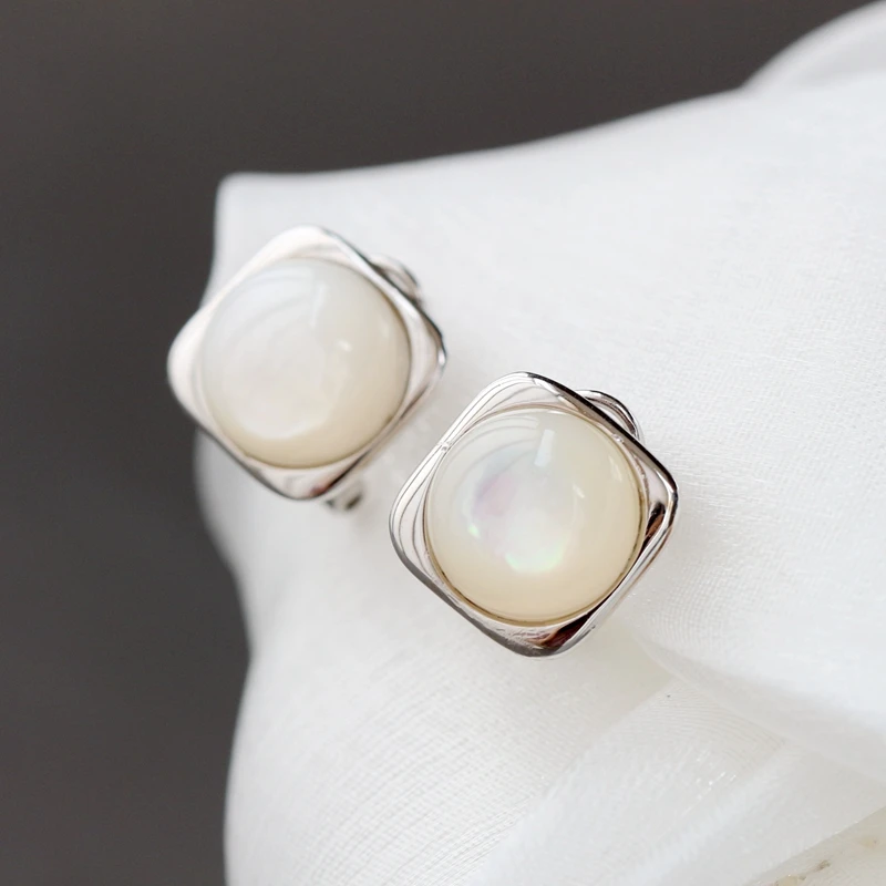 

Authentic 925 Sterling Silver Earstuds Inlaid Natural Pearl Shellfish Geometric Square Fashion Earrings Lady Trendy Jewelry Gift
