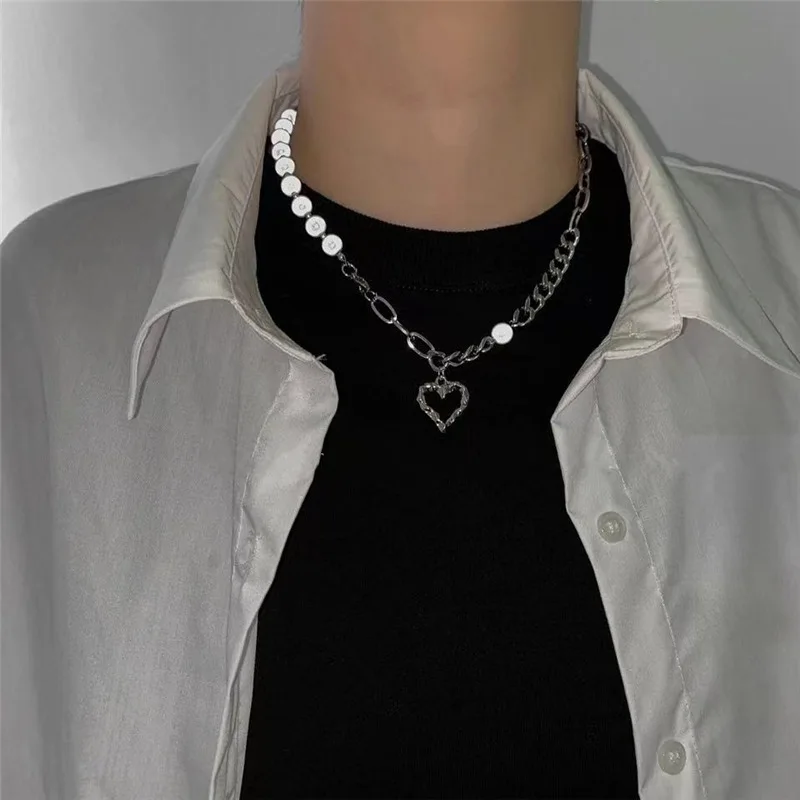 Trendy Hip Hop Design Hollow Heart Pendant Necklace Simple Creative Stitching Imitation Pearl Necklace Men's and Women's Jewelry