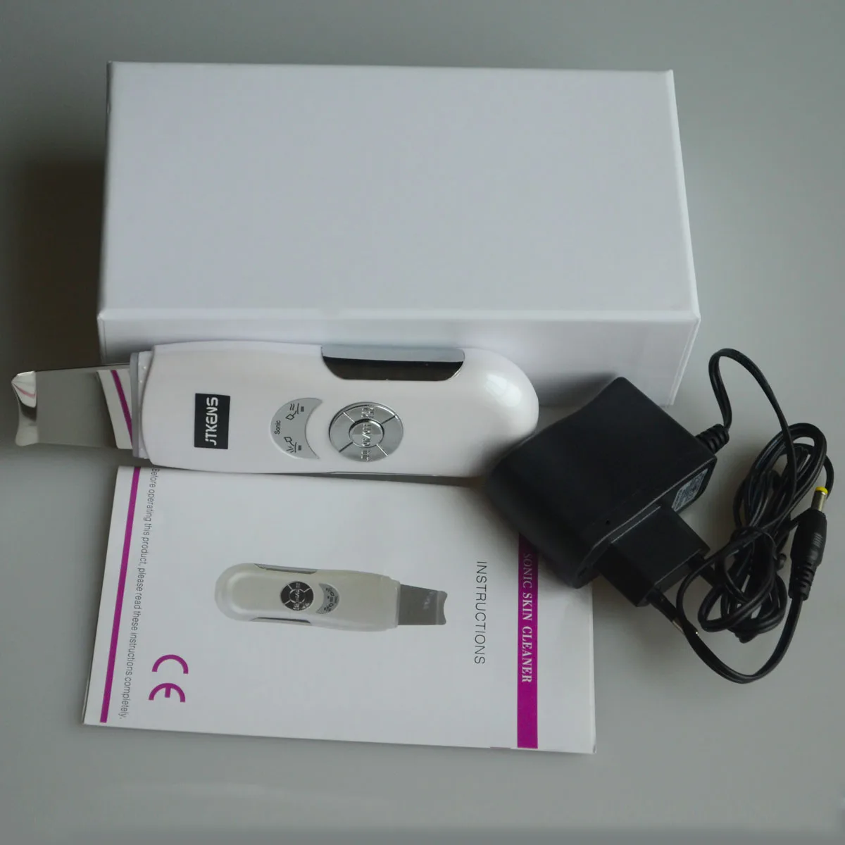 Beste Draagbare Oplaadbare Ultrasone Galvanische Ion Huid Reinigen Huid Scrubber Peeling Facial Cleaner Massager Gezicht Schoonheid