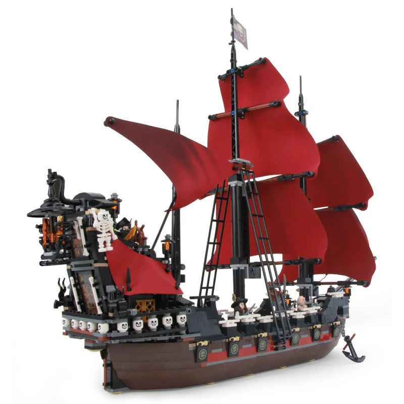 Коллекция 16009 года. Серия &quotПираты&quot Карибского моря. Строительные блоки.