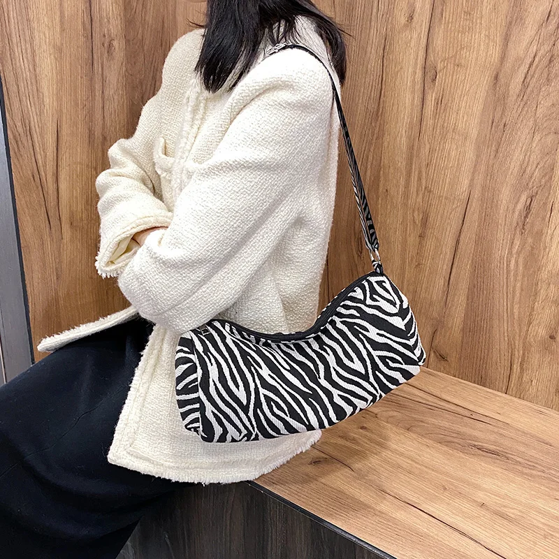 

2020 Zebra Pattern Small Canvas Shoulder Bags for Women 2020 Casual Handbags and Purses Women Branded Trend Lux Chain Hand Bag