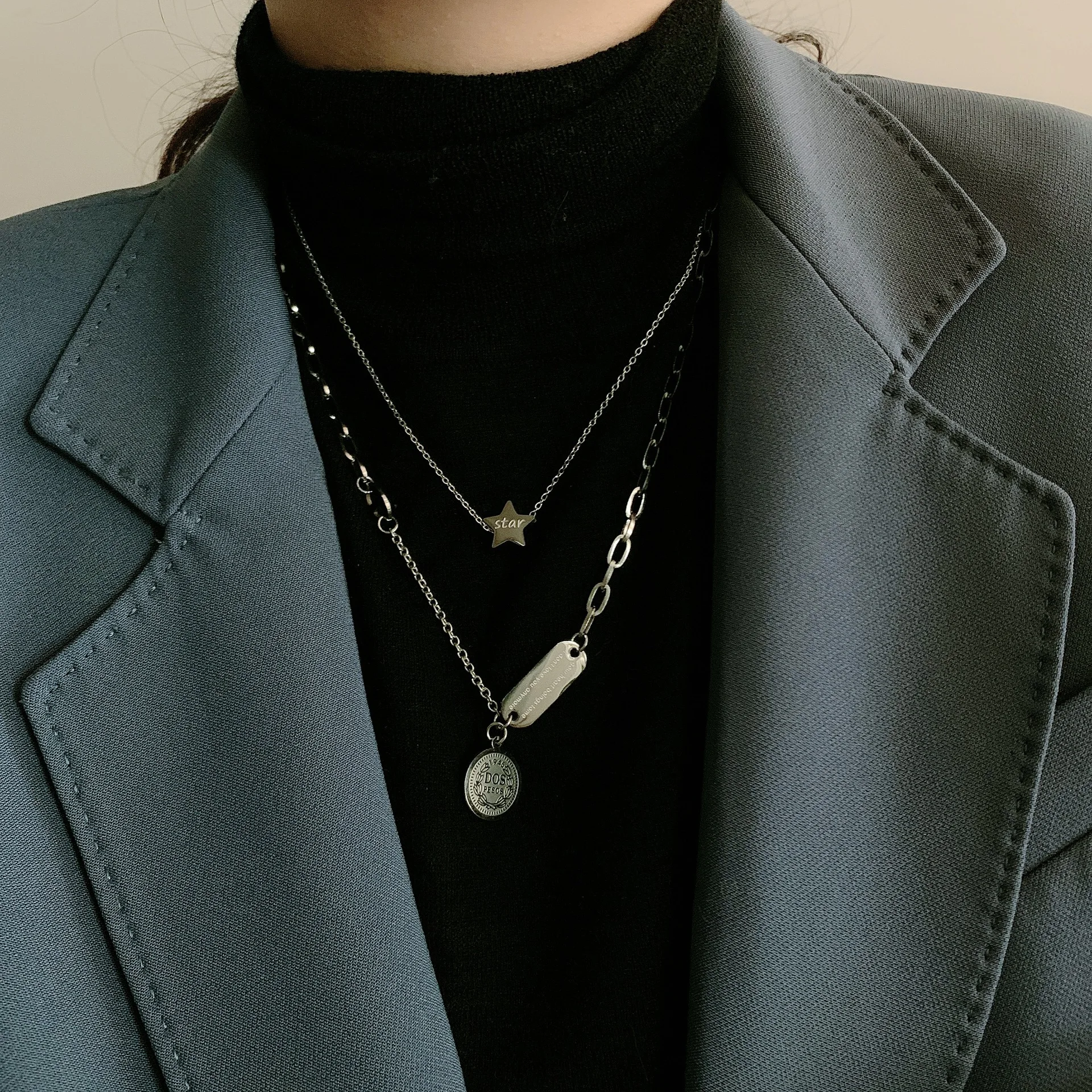 

Fashion simple double layer titanium steel folding necklace female clavicle chain wild pendant hot sale