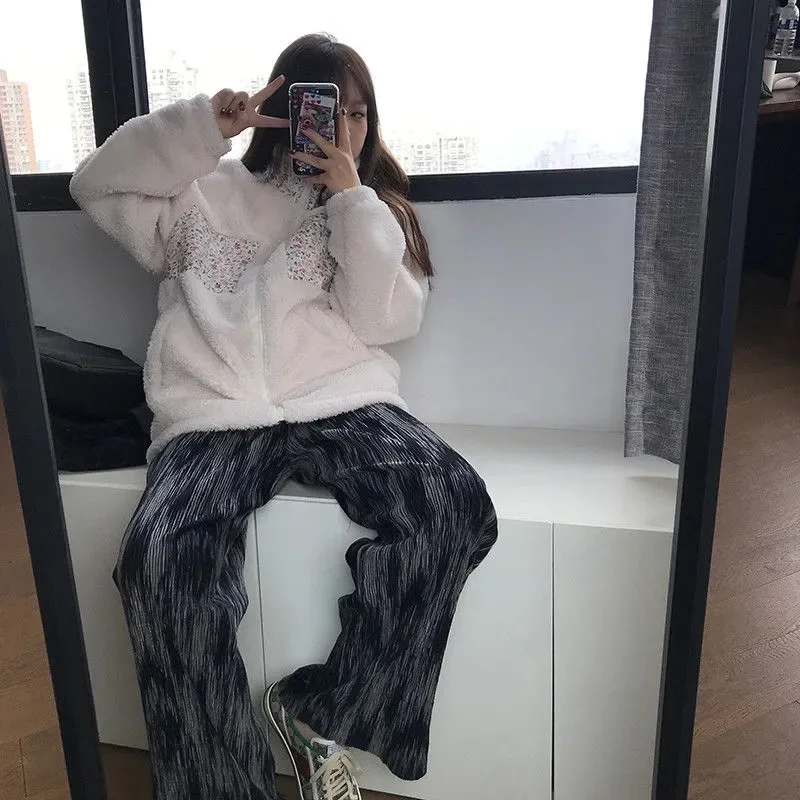 

The latest Weiku spring clothing 2021 new women's clothing large-scale fashion temperament multi-function retro French Hong Kong