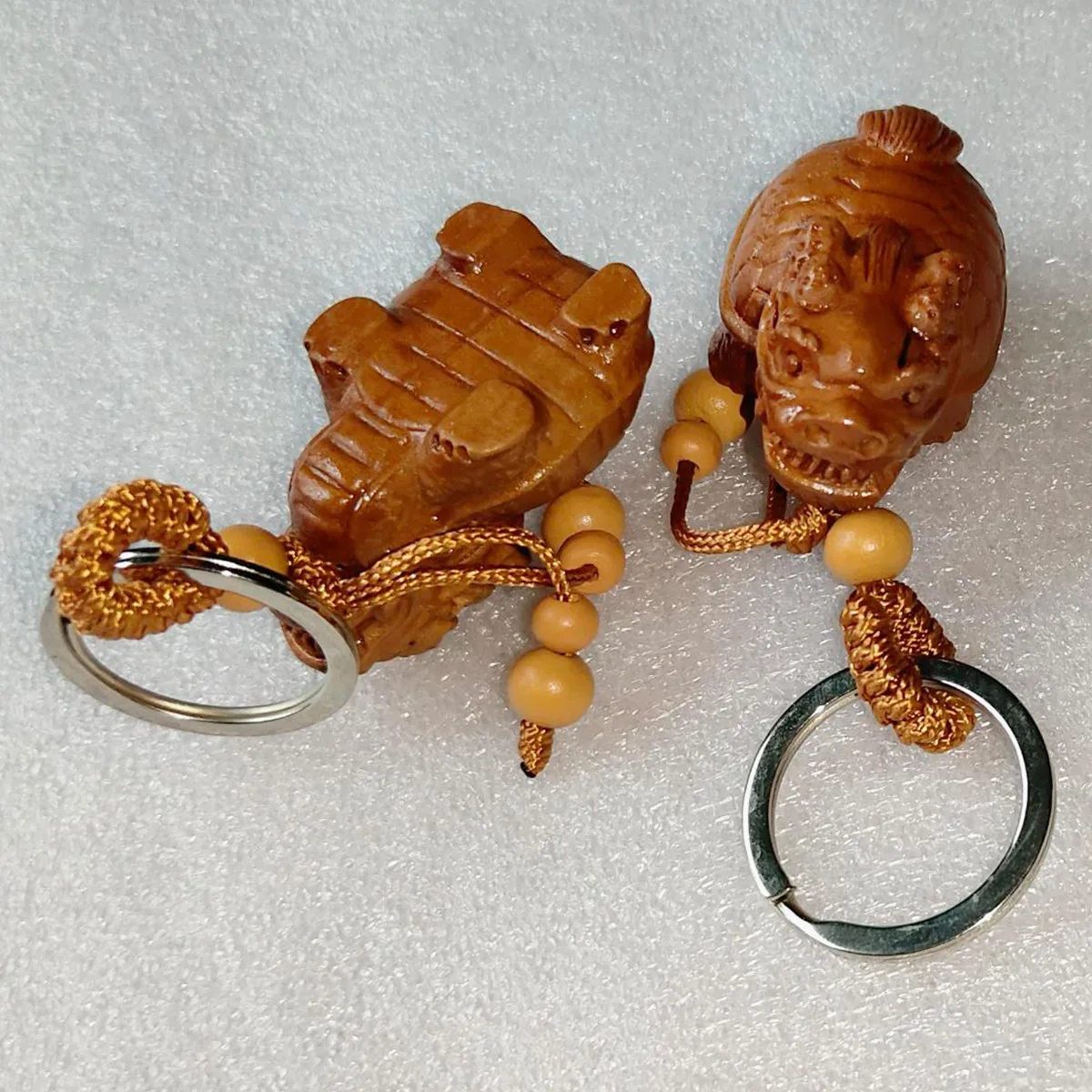 

Dragon Turtle Statue Wood 3D Carving Chinese Wealth Sculpture Pendant Key Chain