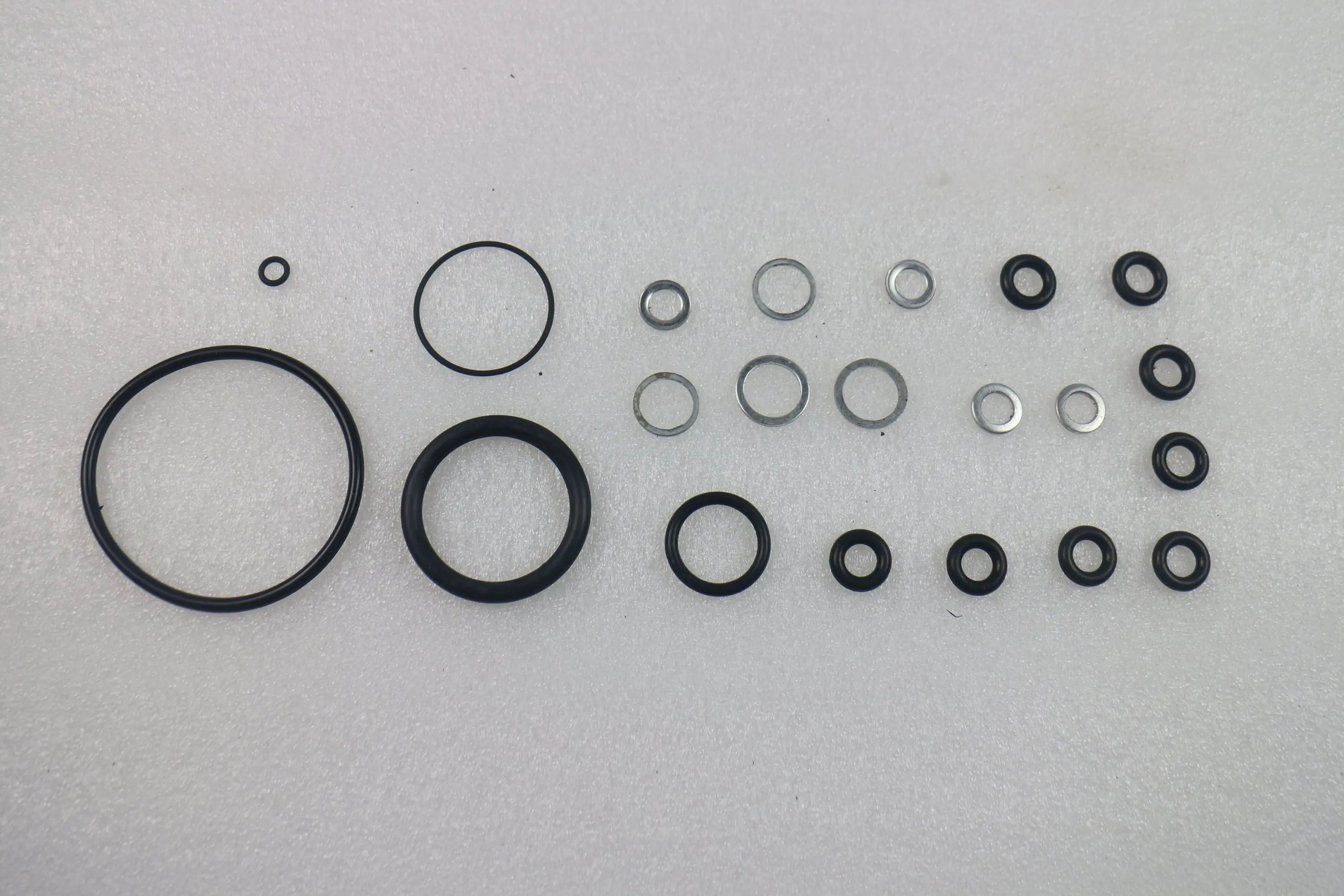Полный комплект прокладок VRS подходит для BMW E30 3- E34 5- 316 318 518 316i 318i 518i Petrol |