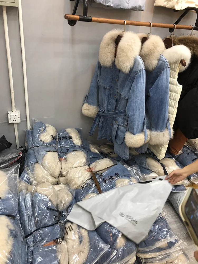 New Fashion Real Fox Fur Collar Coat Women Winter Jacket Detachable Duck Down Liner Denim Jacket Natural Fur Coat