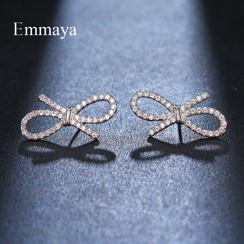 Женские ослепительные серьги Emmaya белые с геометрическим узором и узлом модные