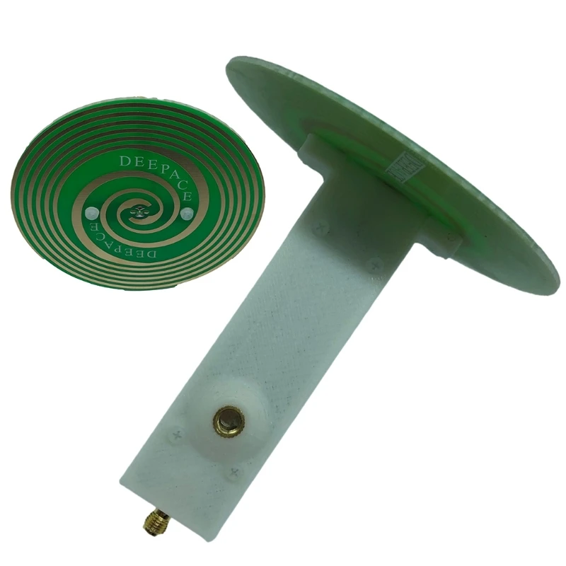 

900MHz-7GHz Ultra-wideband Circularly Polarized Antenna Deepace R104 Antennas Accessories with Antenna Bracket