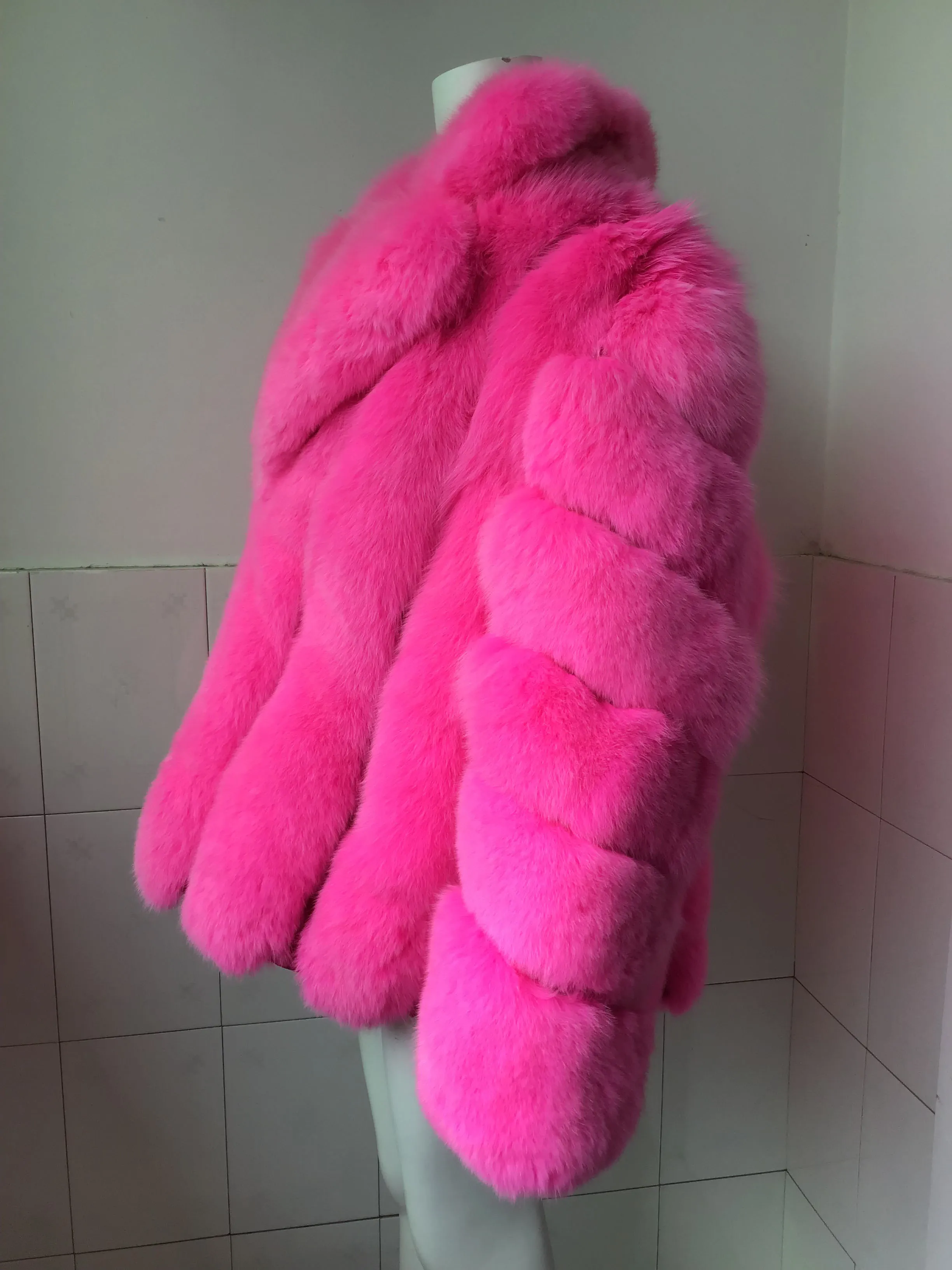 Женская зимняя куртка в Вертикальную Полоску с лисьим мехом | одежда