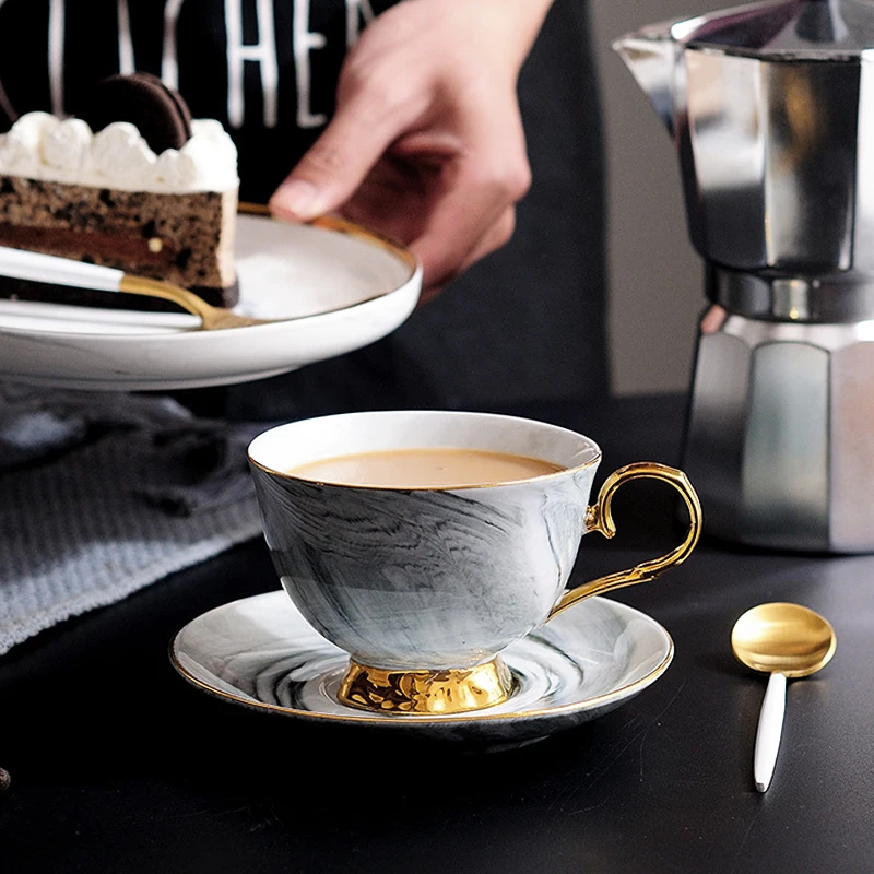 

LingAo Скандинавская простая мраморная керамическая кофейная чашка и блюдце в комплекте английская чашка для послеобеденного чая красная чашка для влюбленных чашка и блюдце
