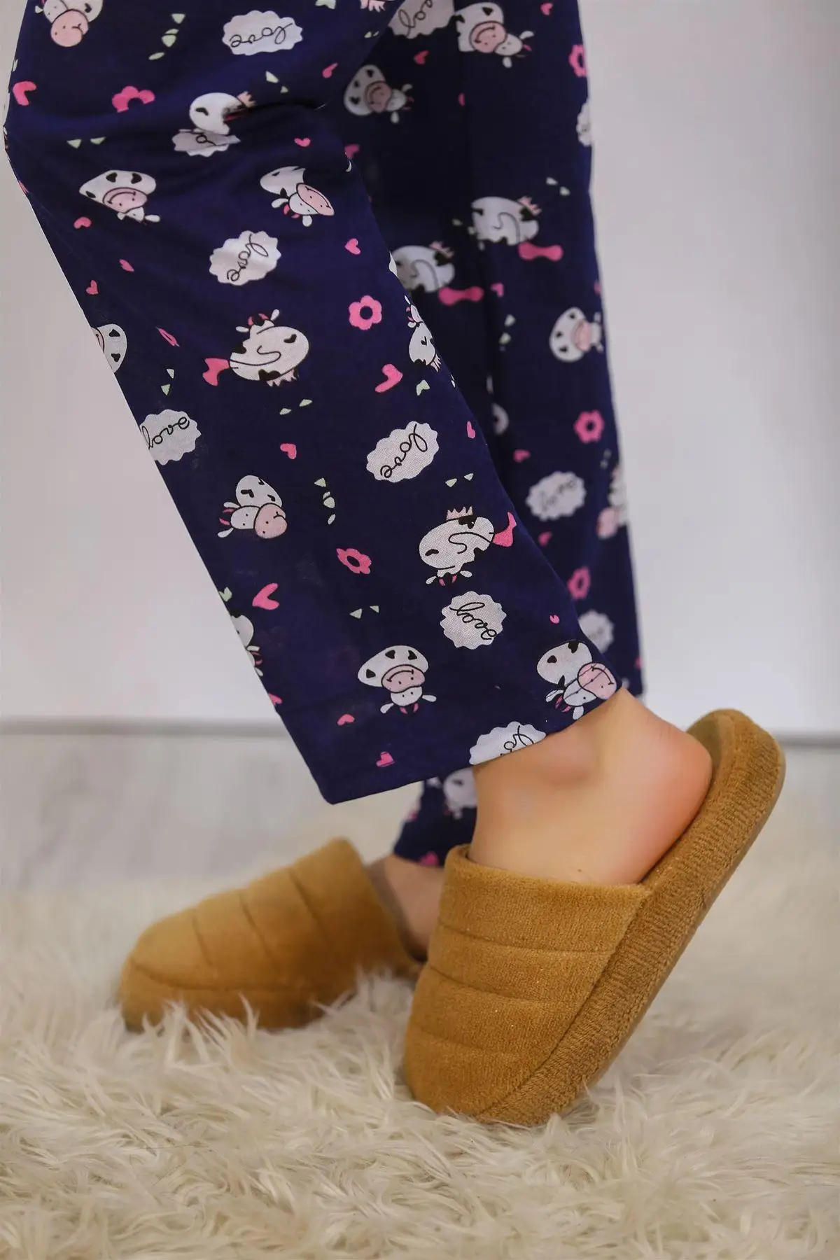 

Printed Pajamas Sets Sweatproof Comfortable Fabric Good Sleep Vivid Colors Durable Healthy Sleep Comfortable Collar