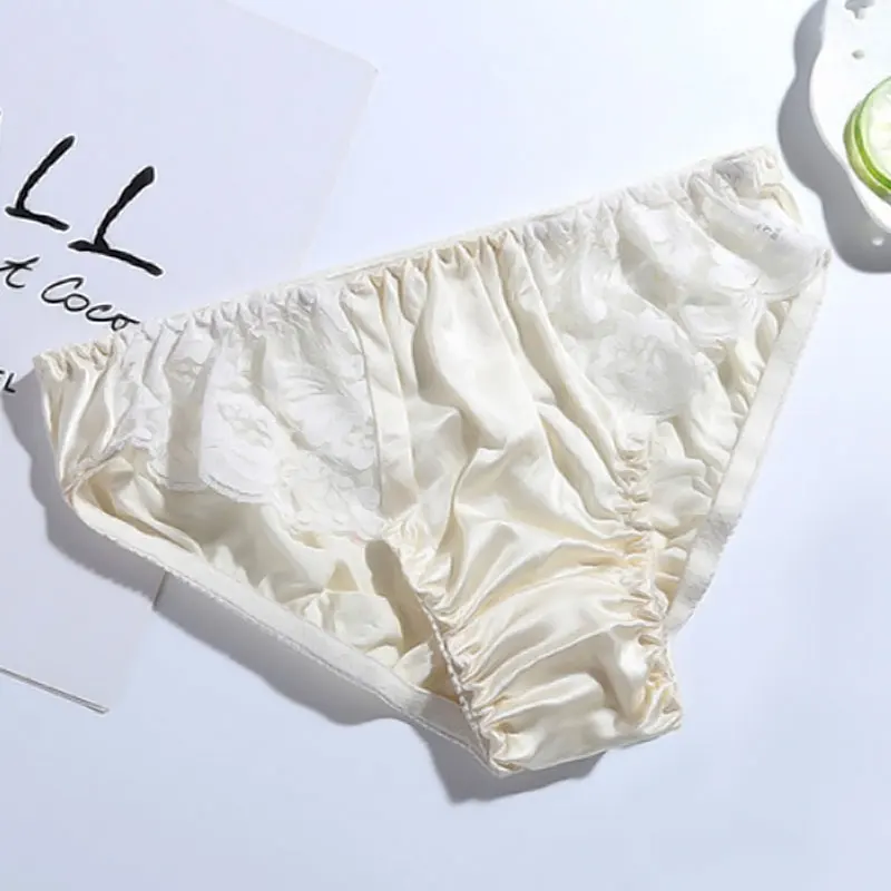 

2022 New Sexy Women Solid Color Real Natural Silk Underwear Lace Seamless Panties Female Briefs Breathable Comfortable Lingerie