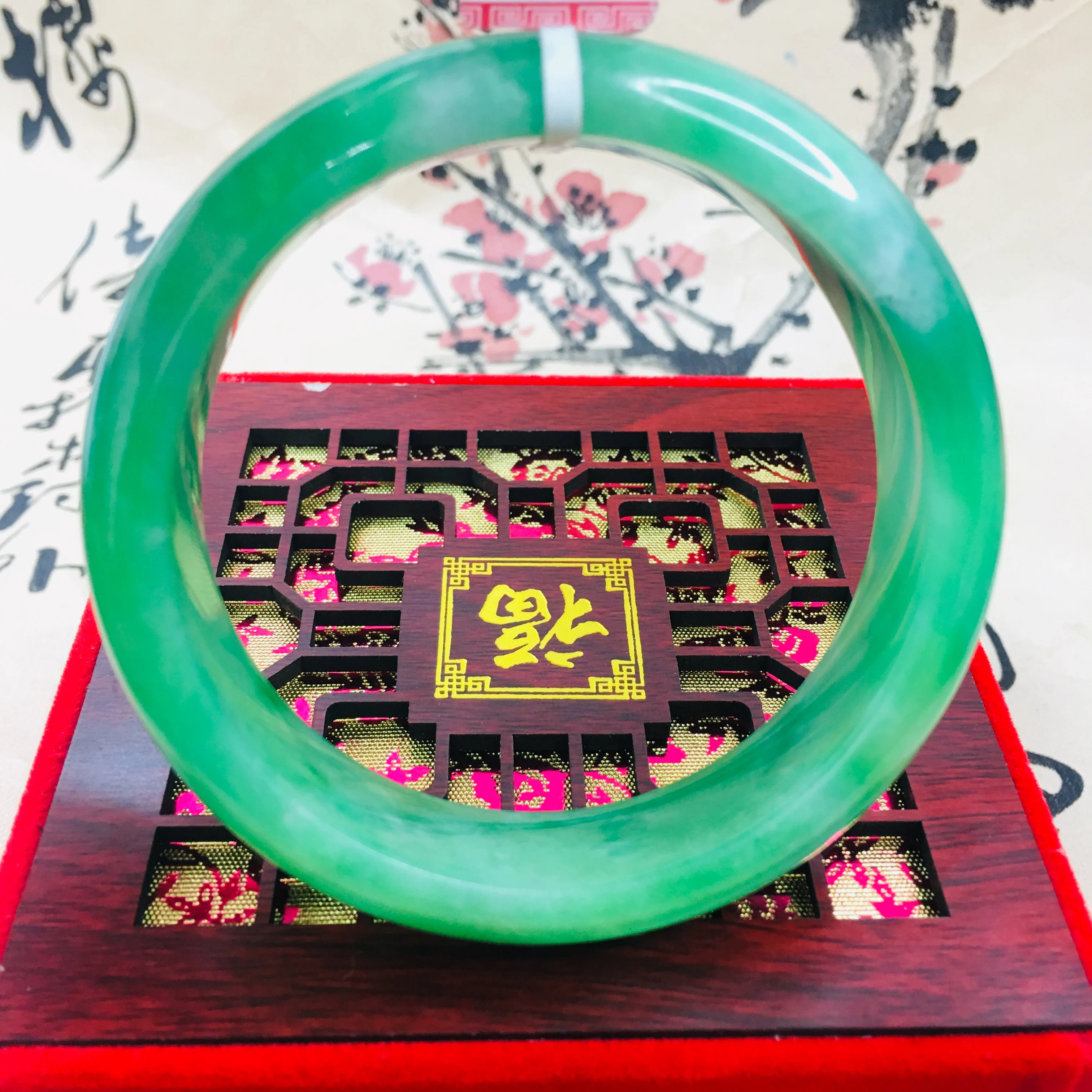 

Zheru Pure natural Jadeite bracelet Natural full green 54-62mm female princess jade bracelet Send certificate