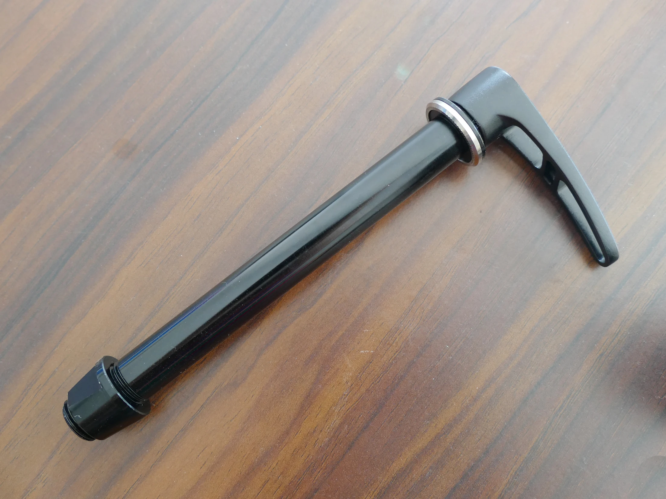 Совершенно новая модель велосипедной вилки ось из сплава сквозная 100 мм * 15 для