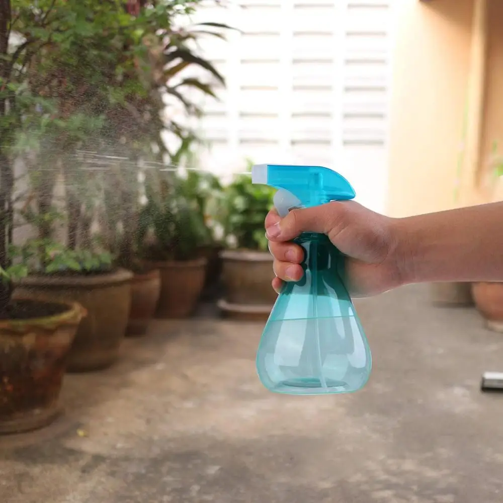 

2 piece spray bottle empty plastic bottle sprayer for cleaning, gardening 500ml (blue + green) watering plants pot spray bottle