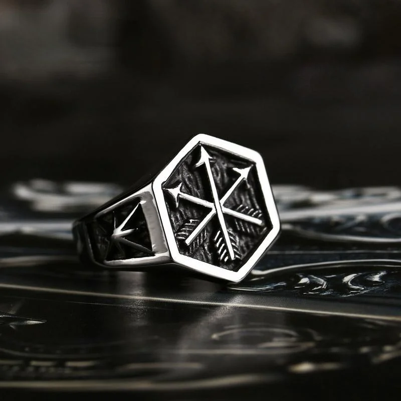 

Vintage Eros Arrow Stainless Steel Ring Men's Silver Black Punk Locomotive Finger Arrow Titanium Steel for Men's Accessories