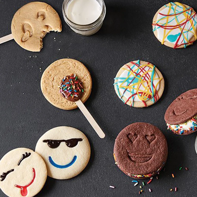7PCS smiley face biscuit mold DIY variety expression embossed biscuit mold parent-child baking biscuit mold